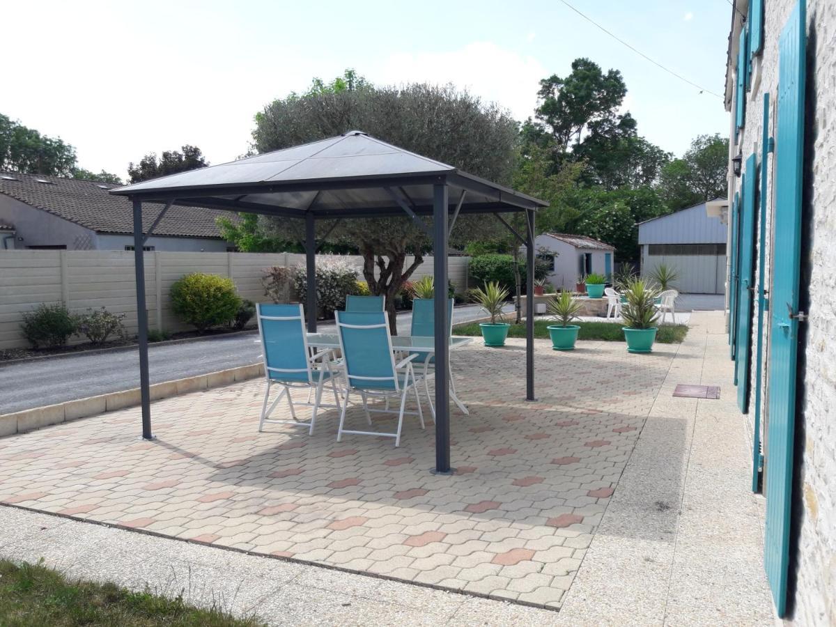 Le Logis De Lange Apt Les Aigrettes Saint-Hilaire-la-Palud Exteriér fotografie